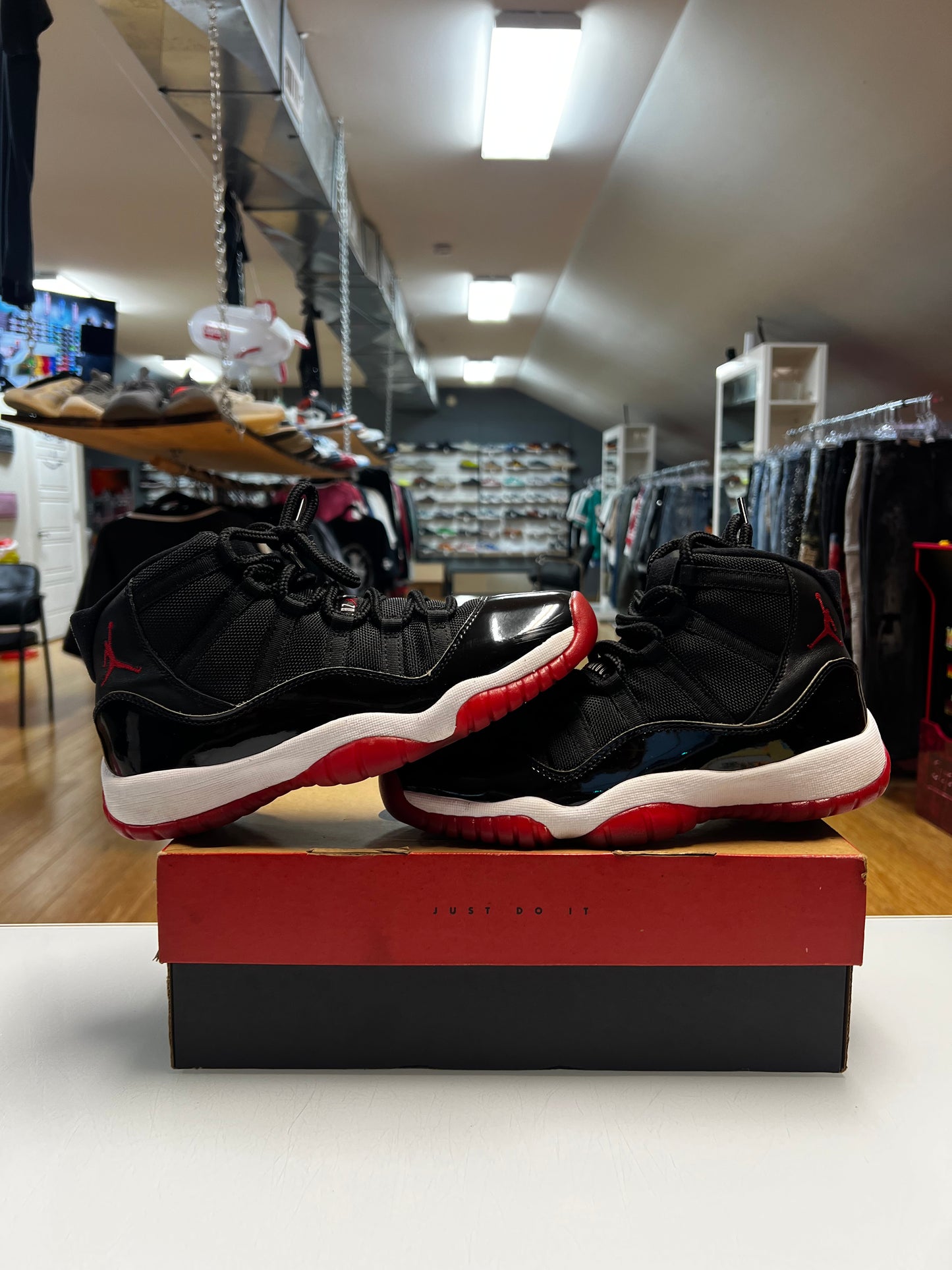 Jordan 11 Bred 2019