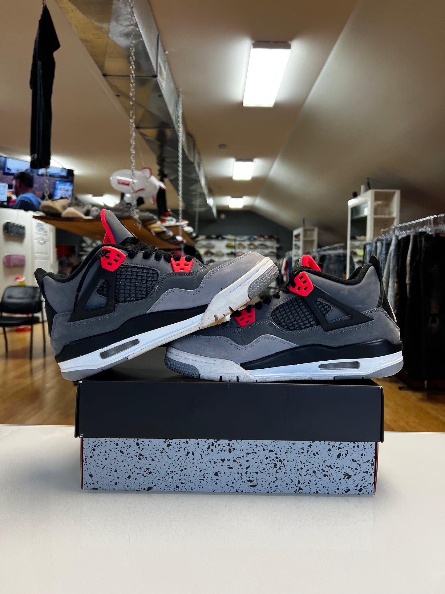 Jordan 4 Infrared