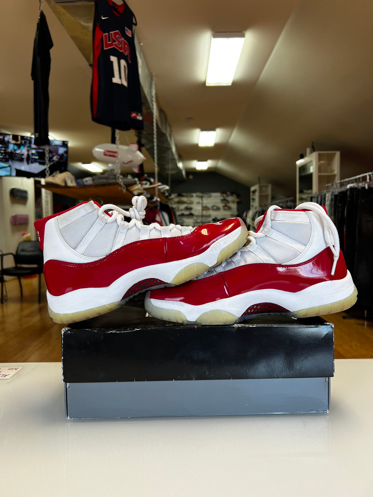 Jordan 11 Cherry