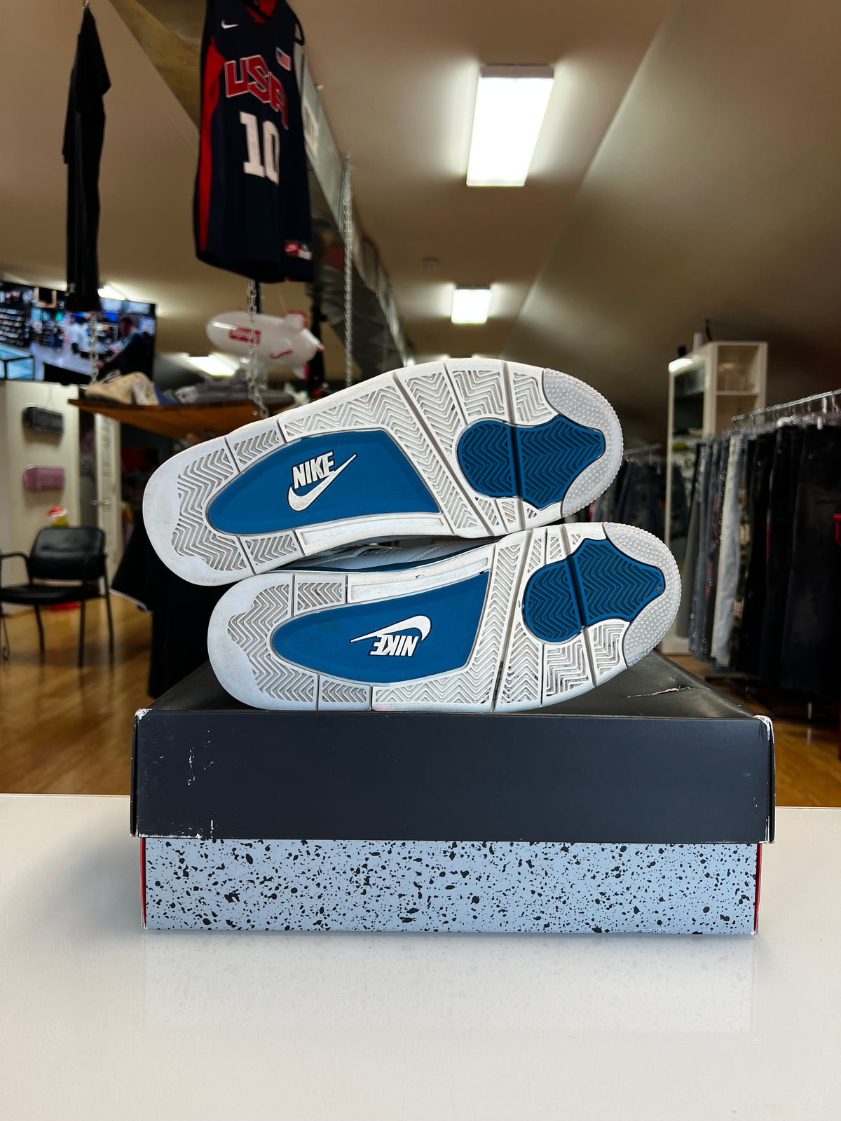Jordan 4 Military Blue