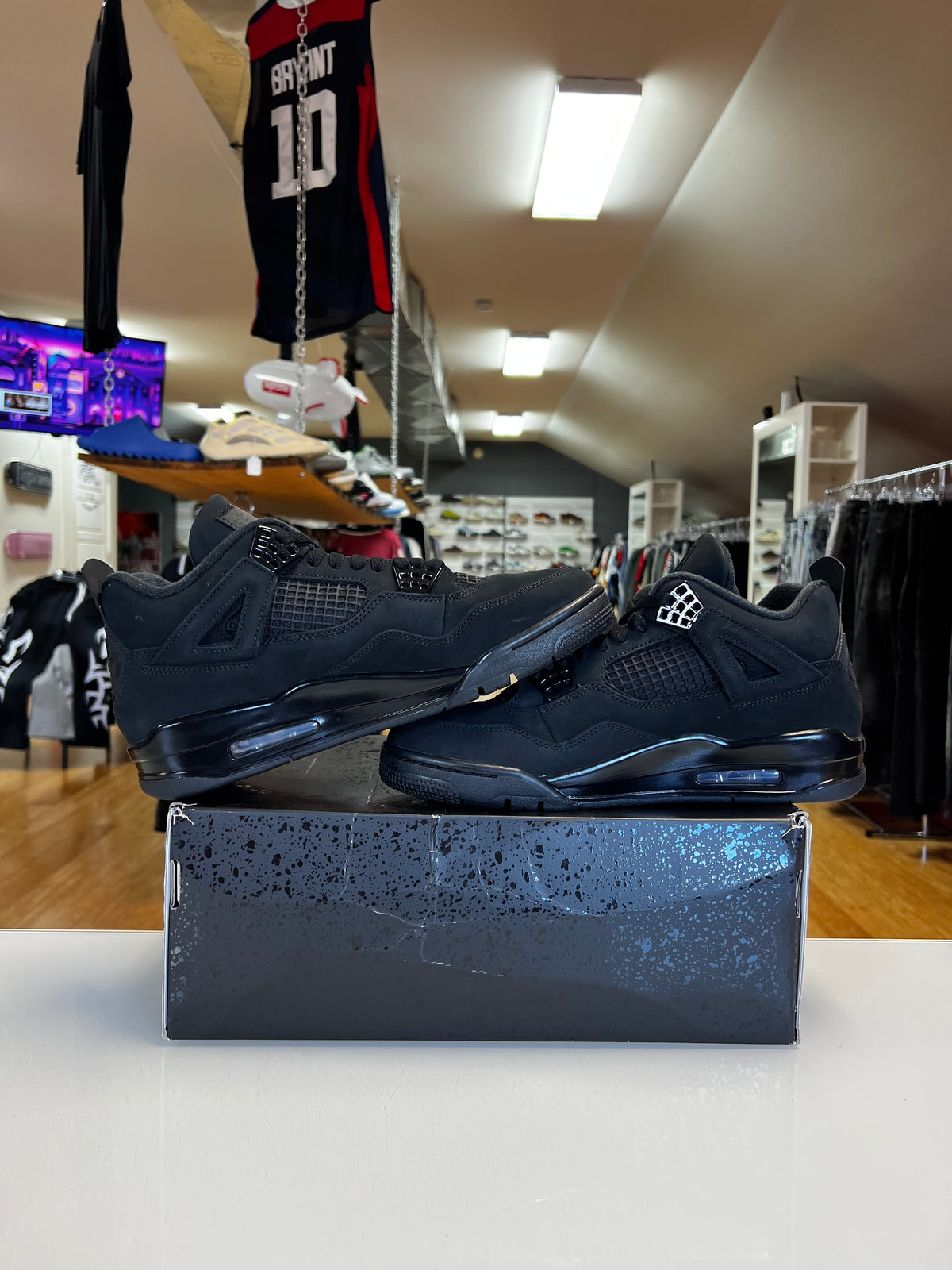 Jordan 4 Black Cat