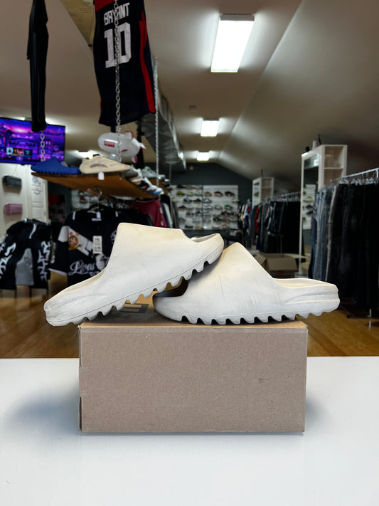 Yeezy Slide Bone