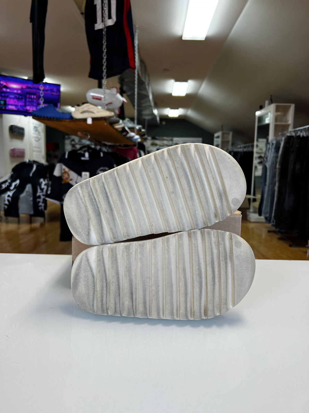 Yeezy Slide Bone