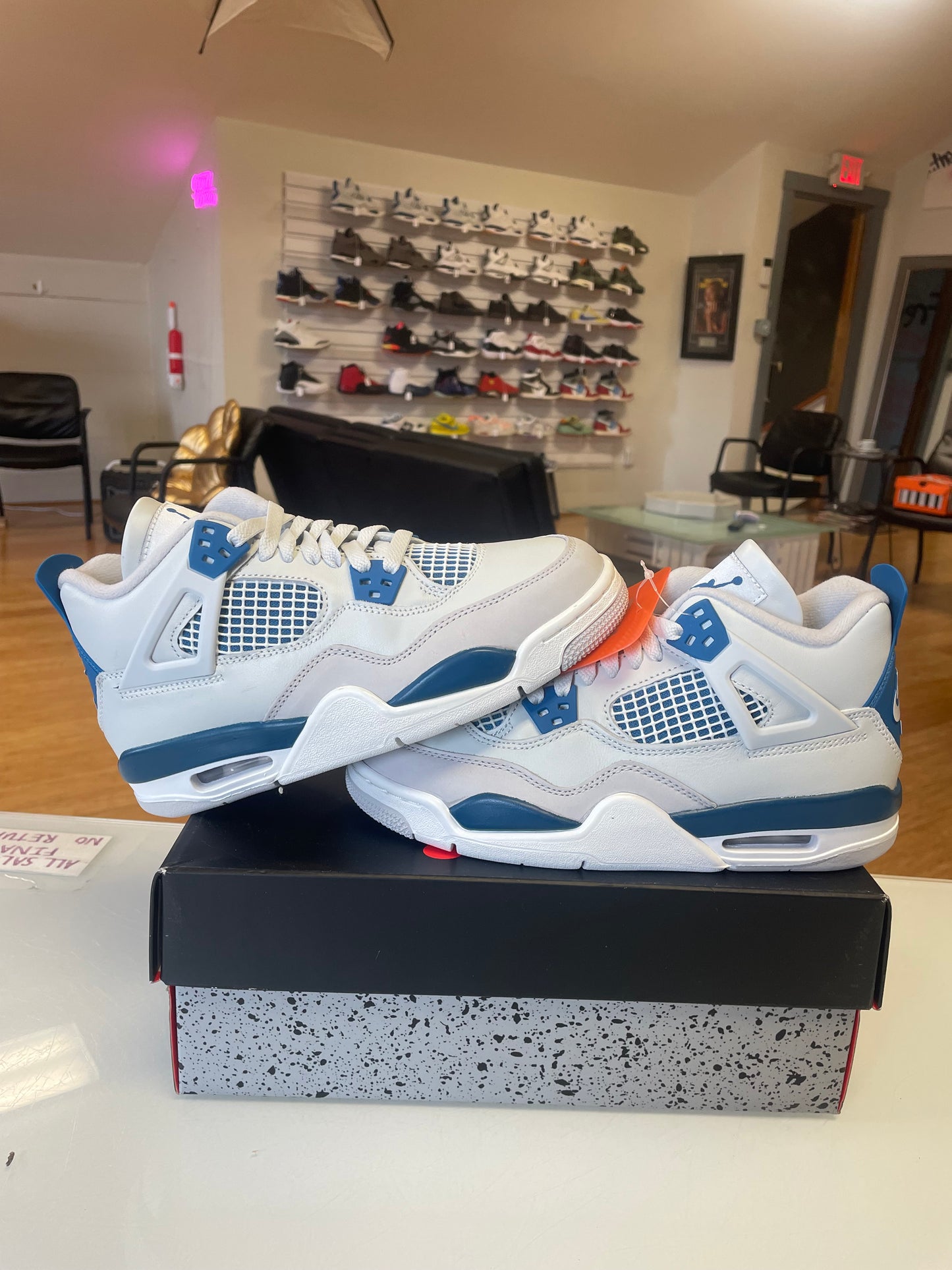 Jordan 4 Military Blue