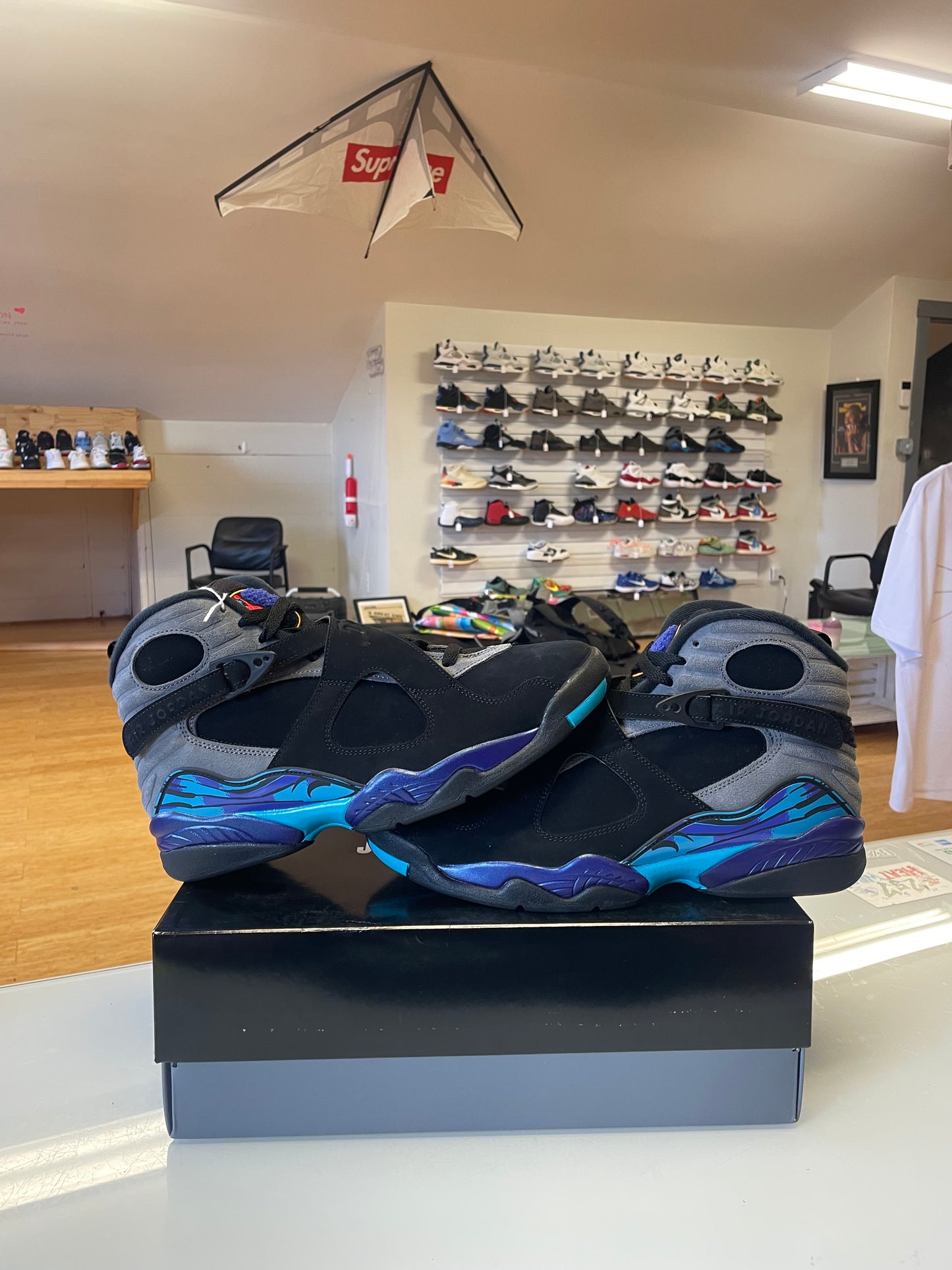 Jordan 8 Aqua