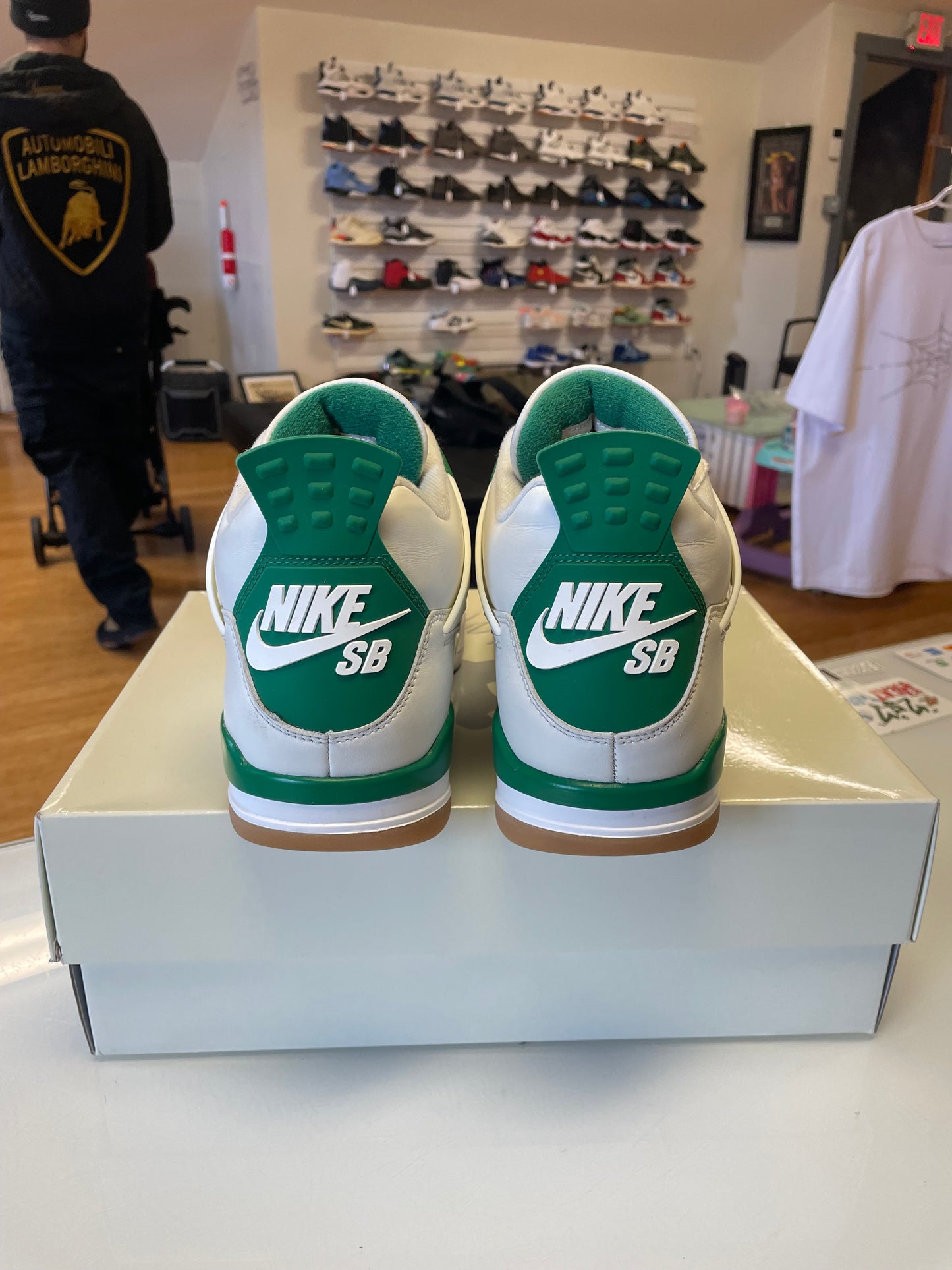 Jordan 4 SB Pine Green