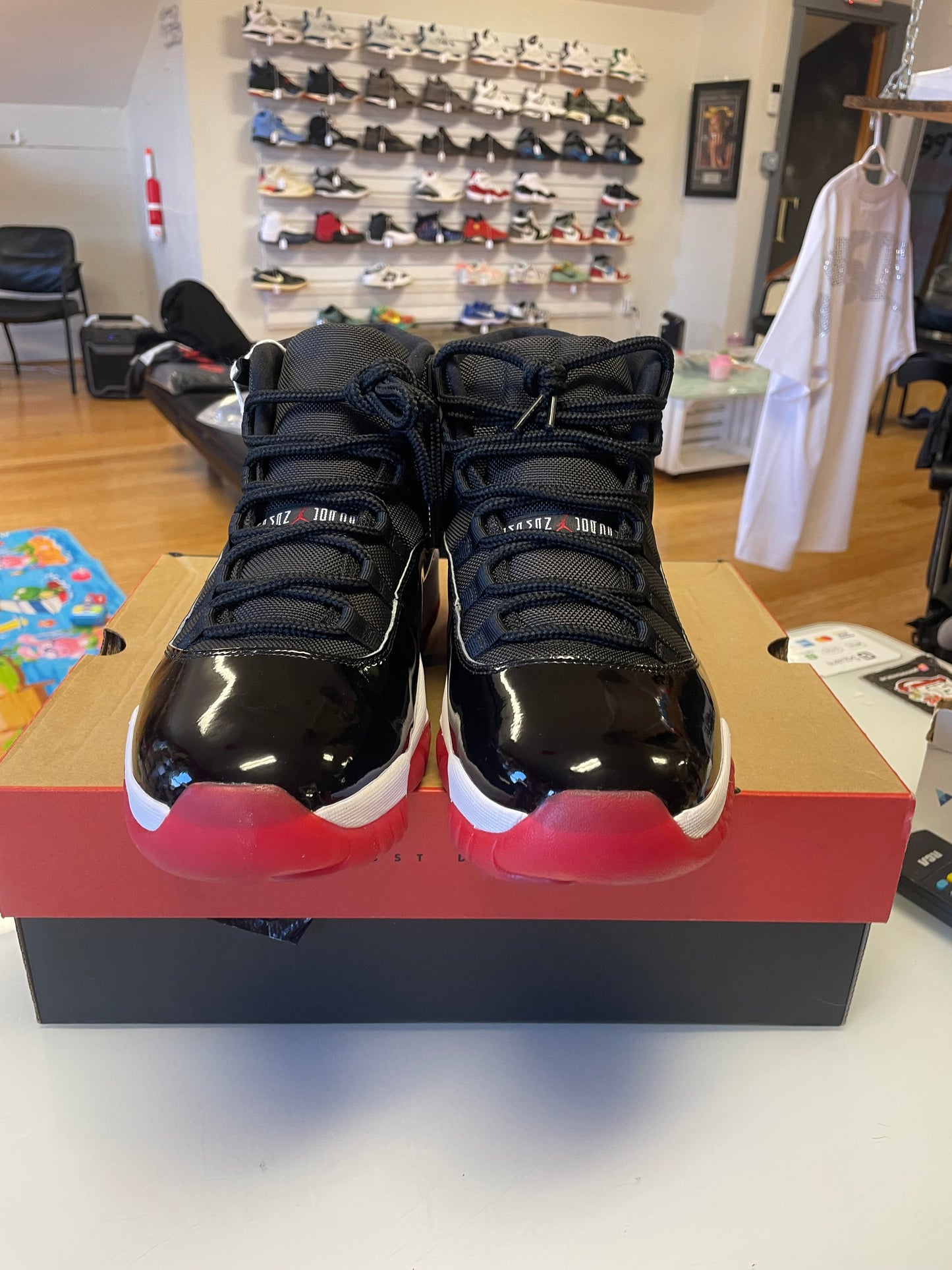 Jordan 11 Bred
