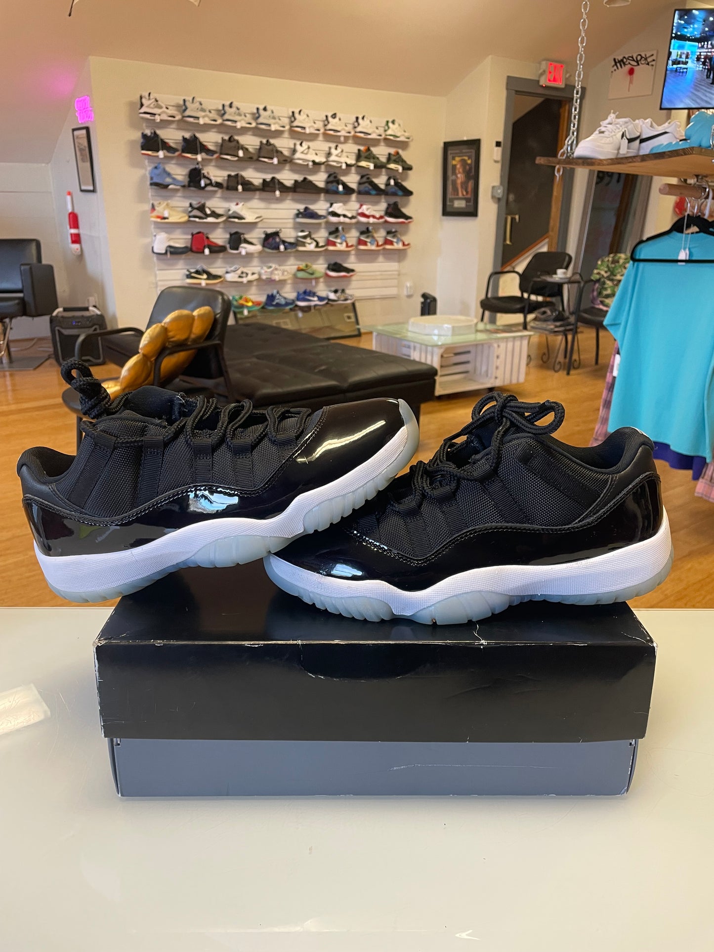 Jordan 11 Space Jam