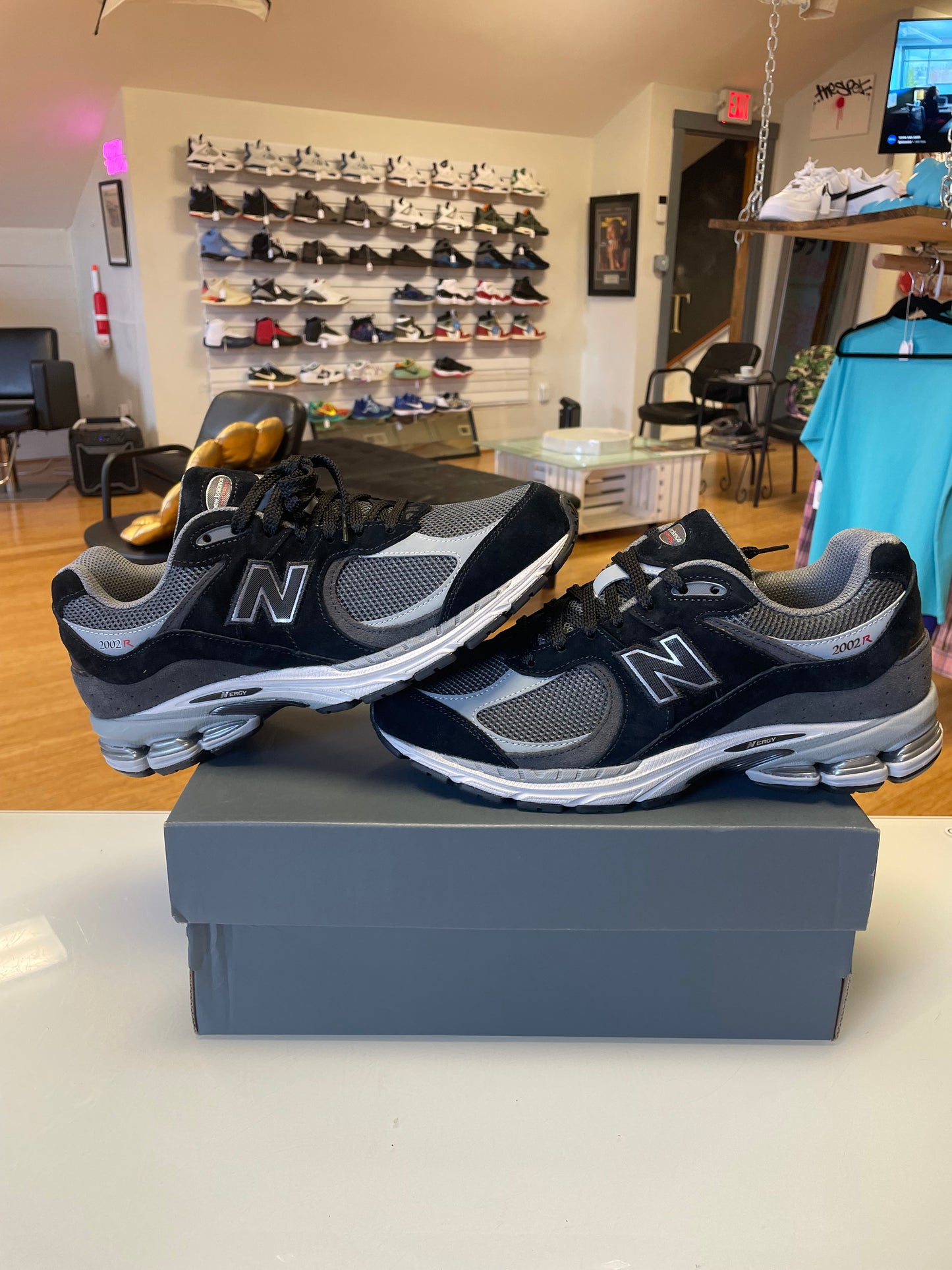 New Balance 2002r Black