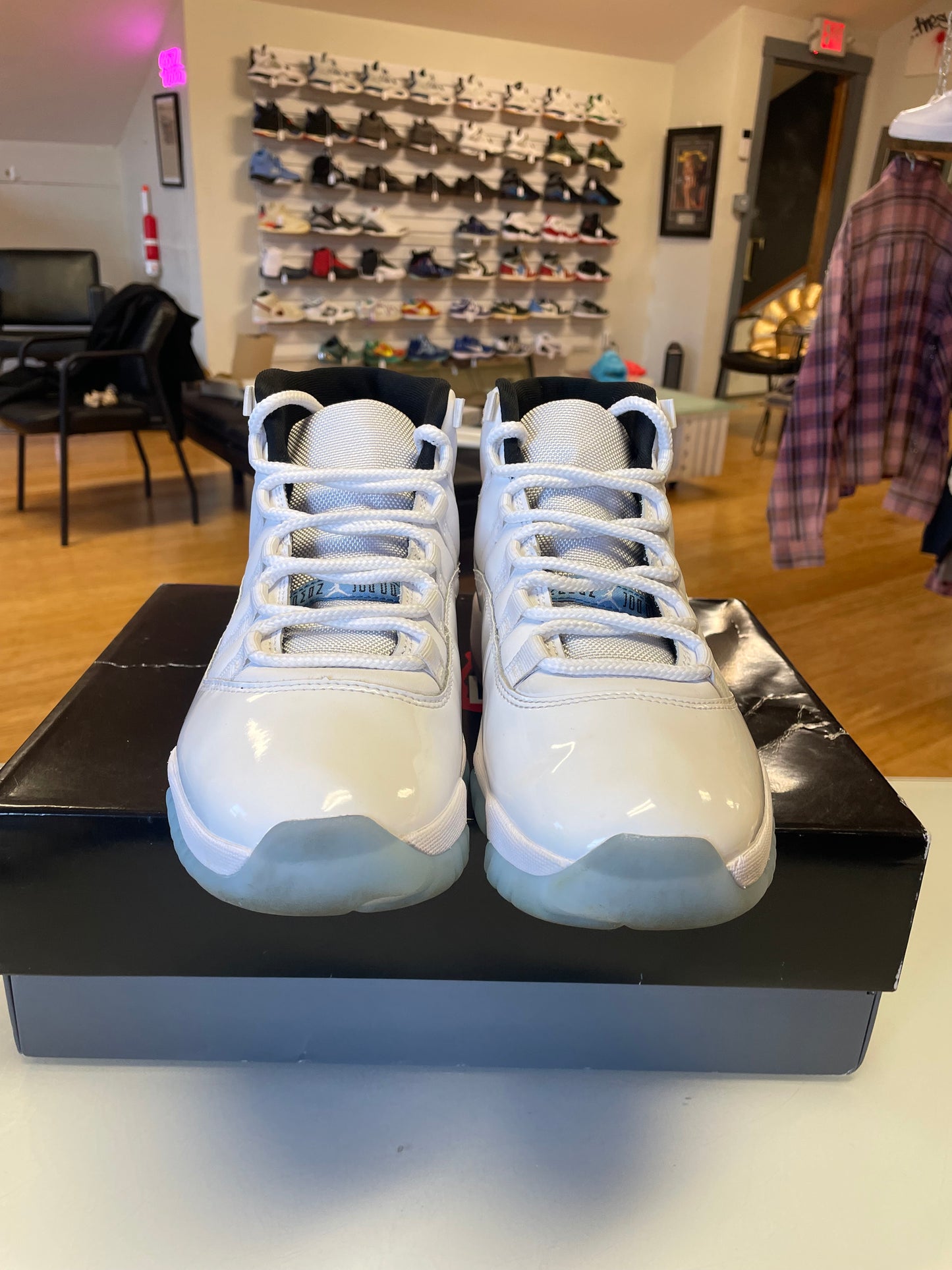 Jordan 11 Legend Blue