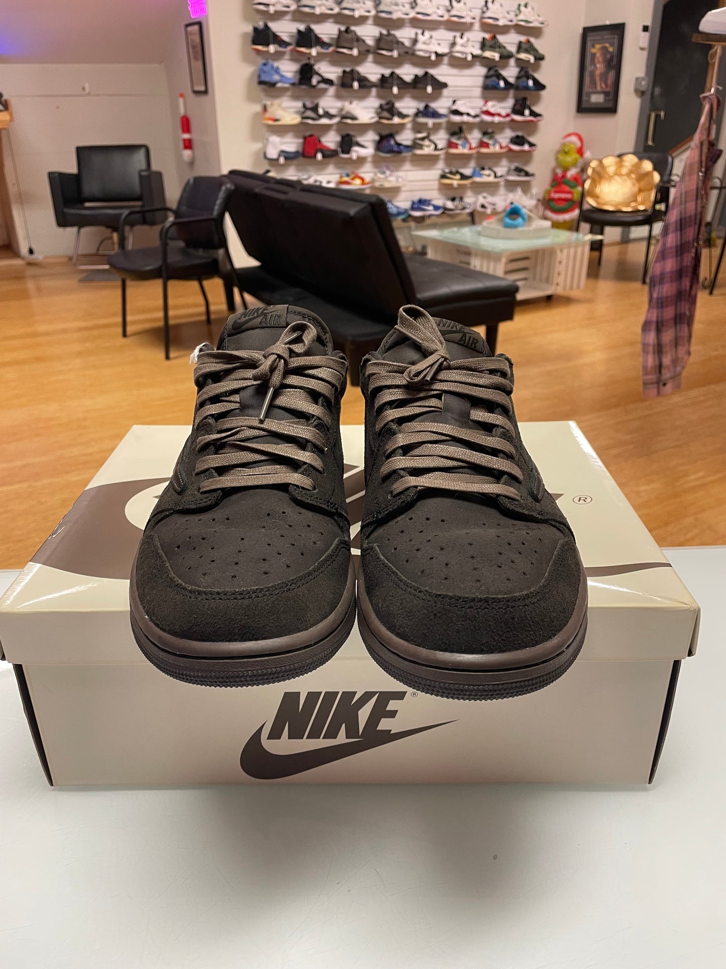 Jordan 1 Travis Scott Velvet