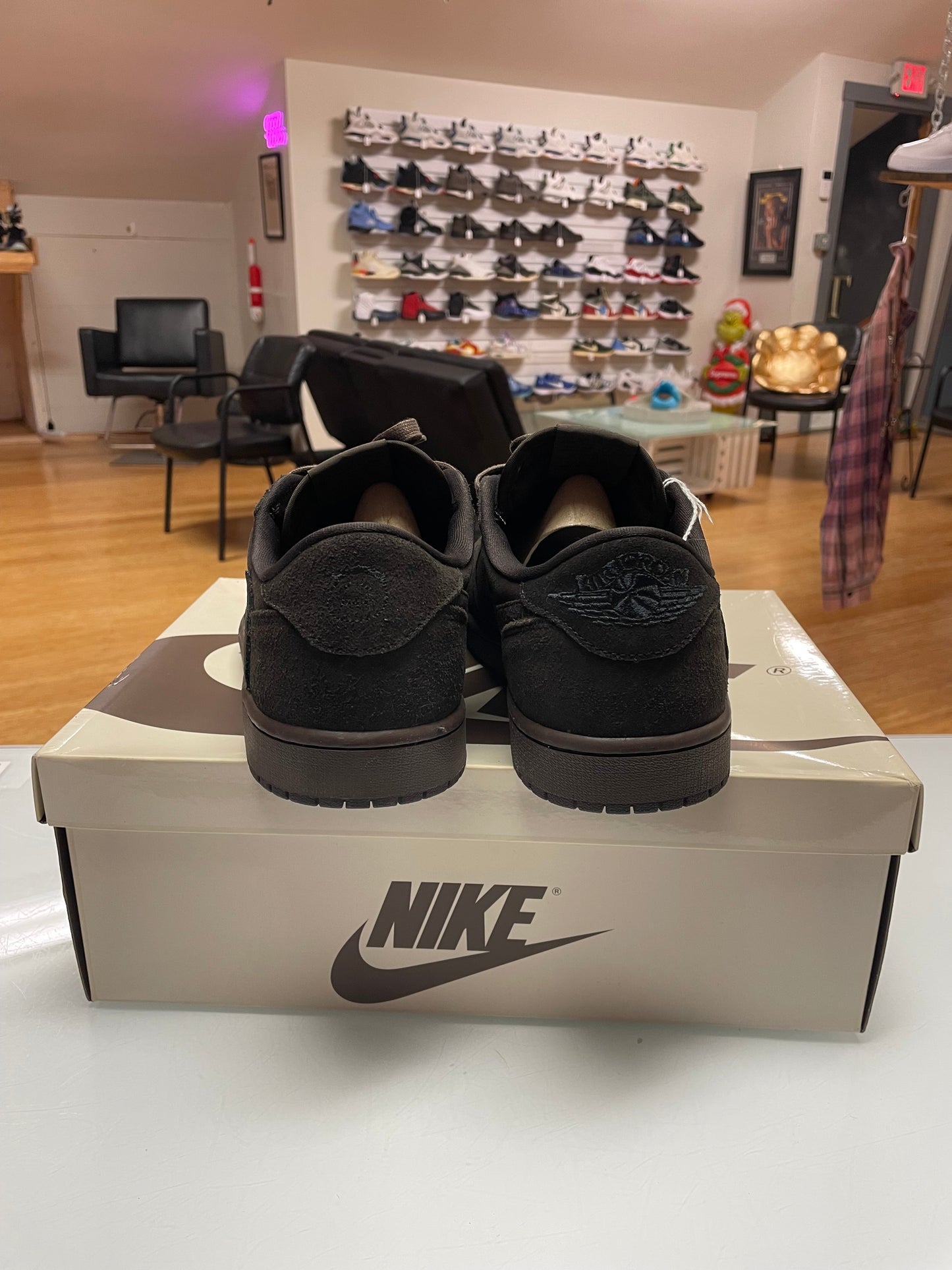 Jordan 1 Travis Scott Velvet