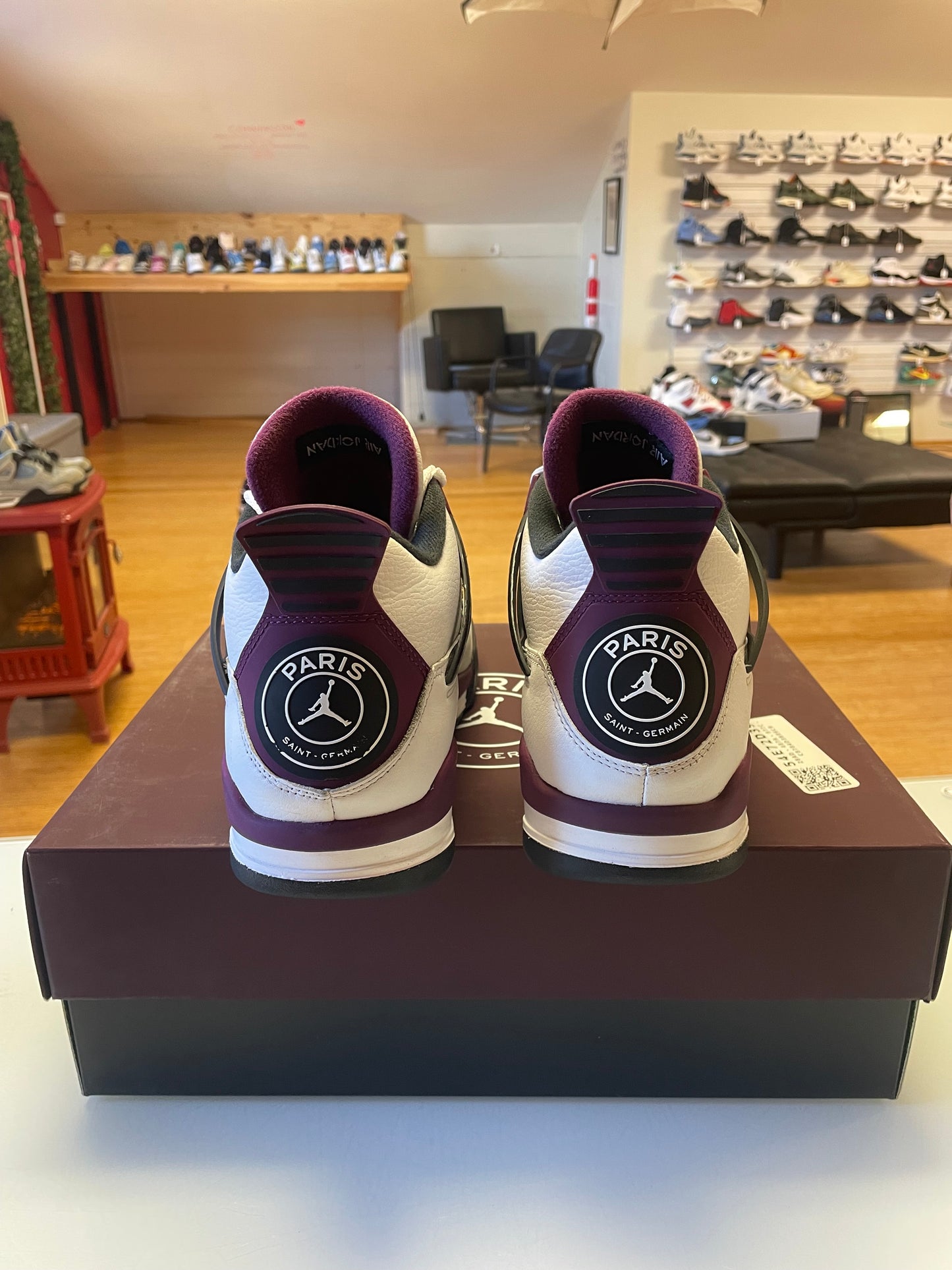 Jordan 4 PSG