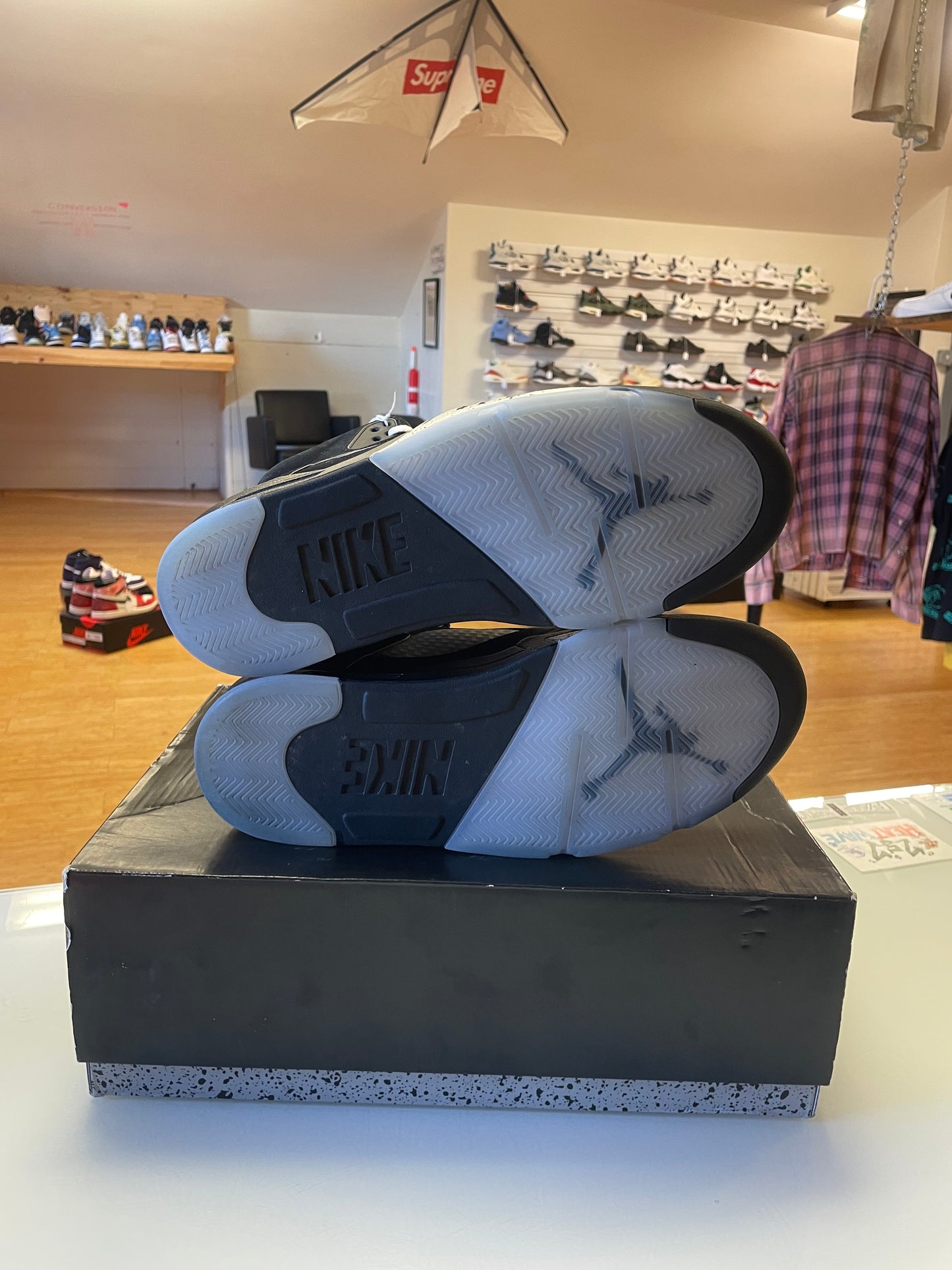 Jordan 5 Black Metallic