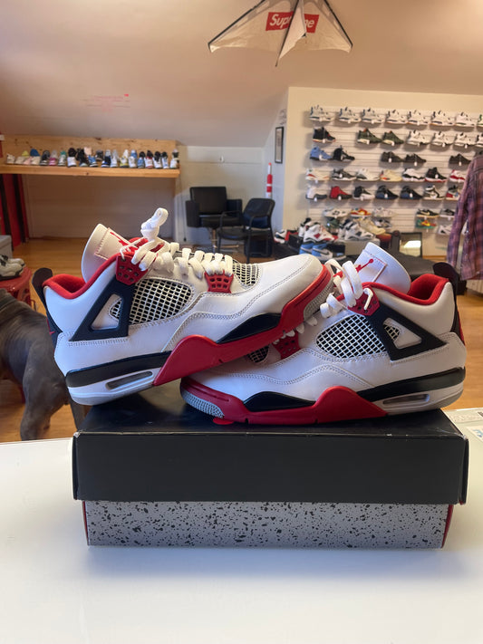 Jordan 4 Fire Red