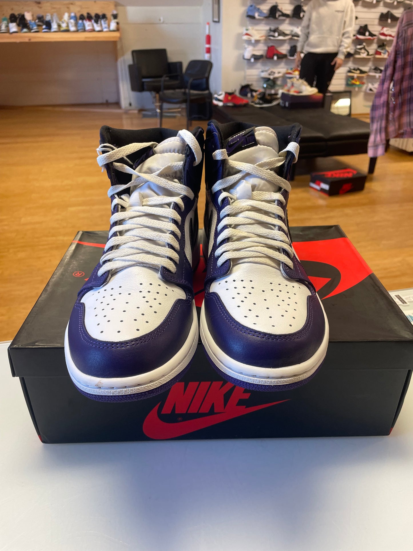 Jordan 1 Court Purple