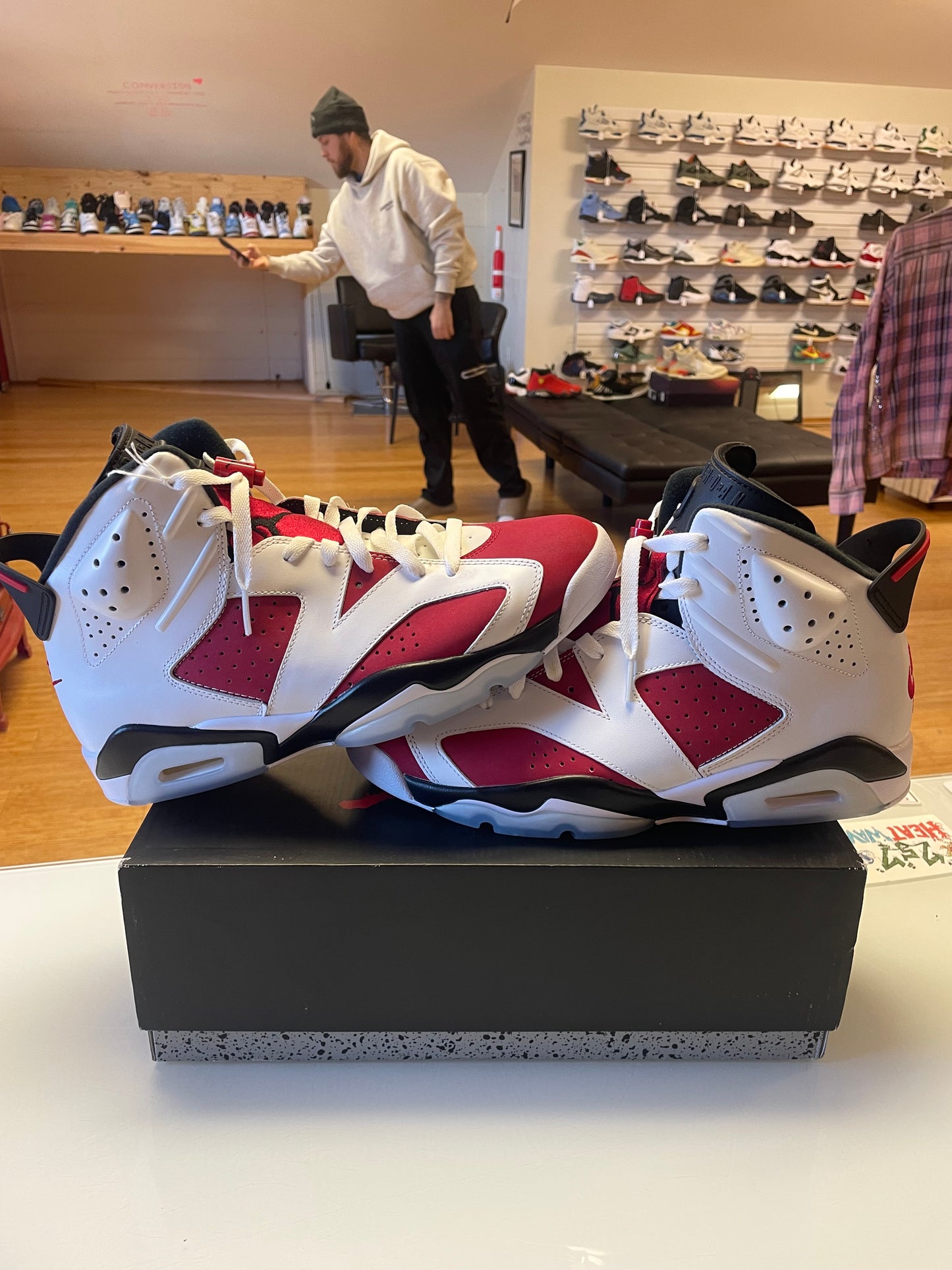 Jordan 6 Carmine