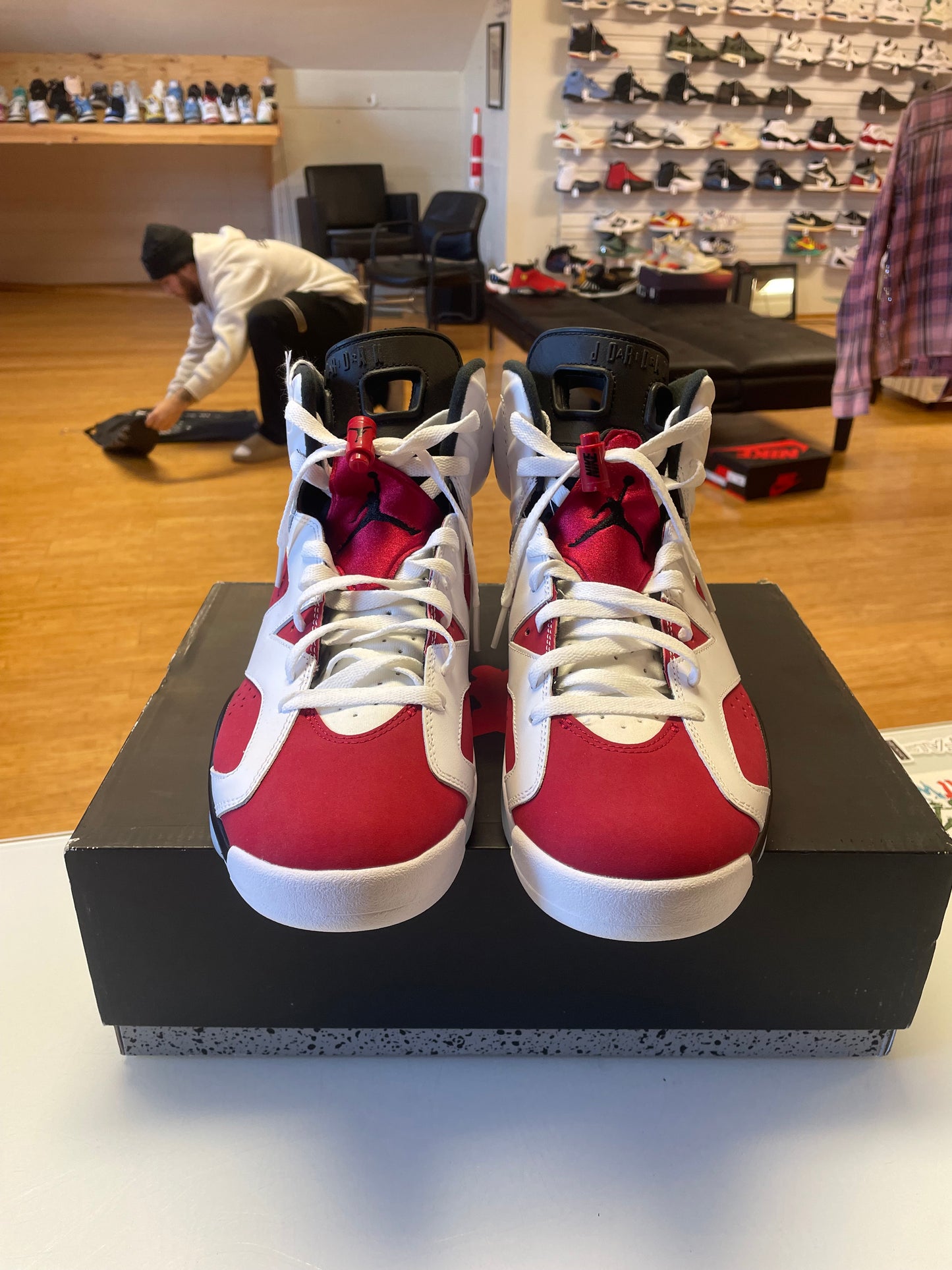 Jordan 6 Carmine