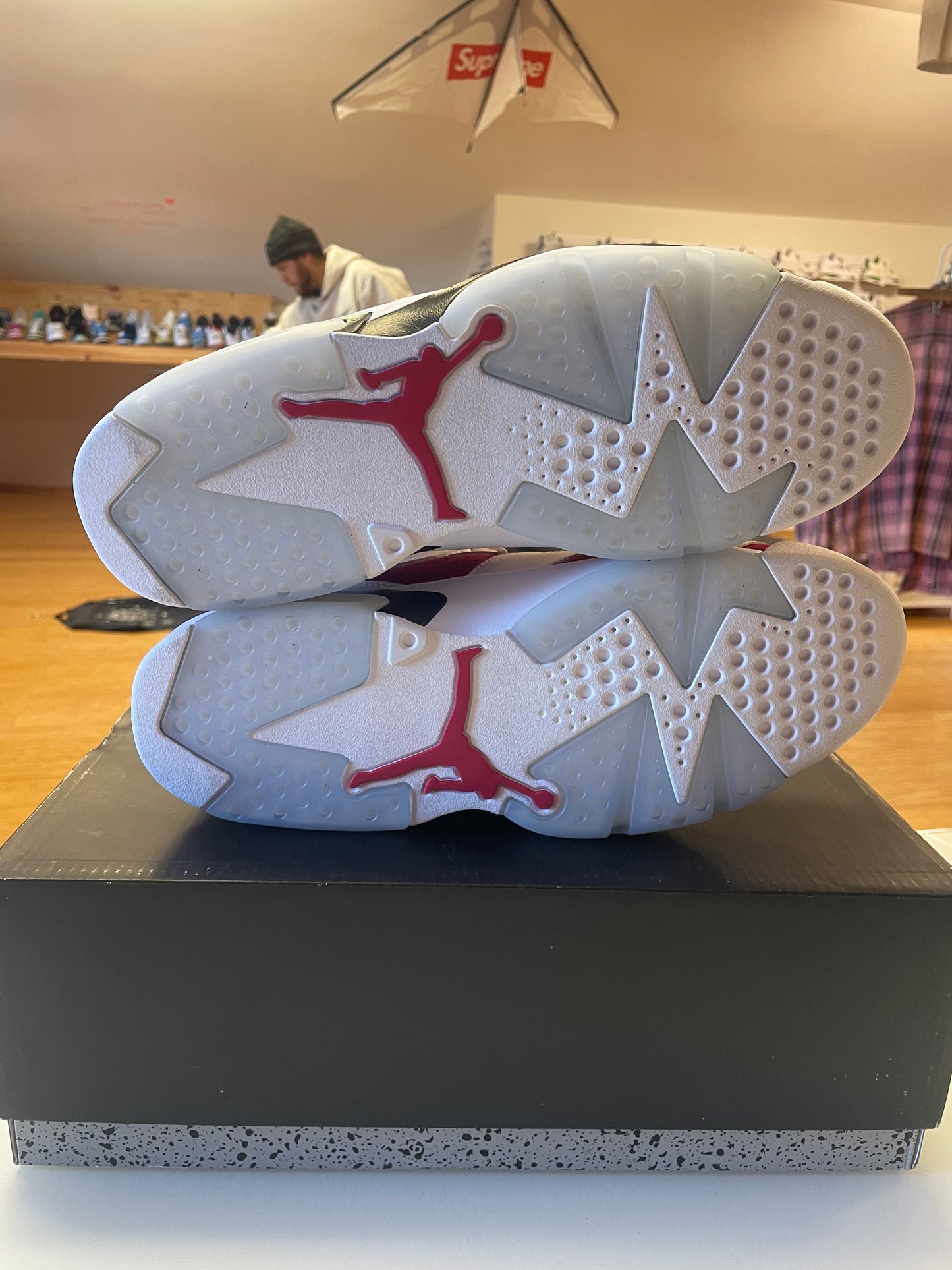 Jordan 6 Carmine
